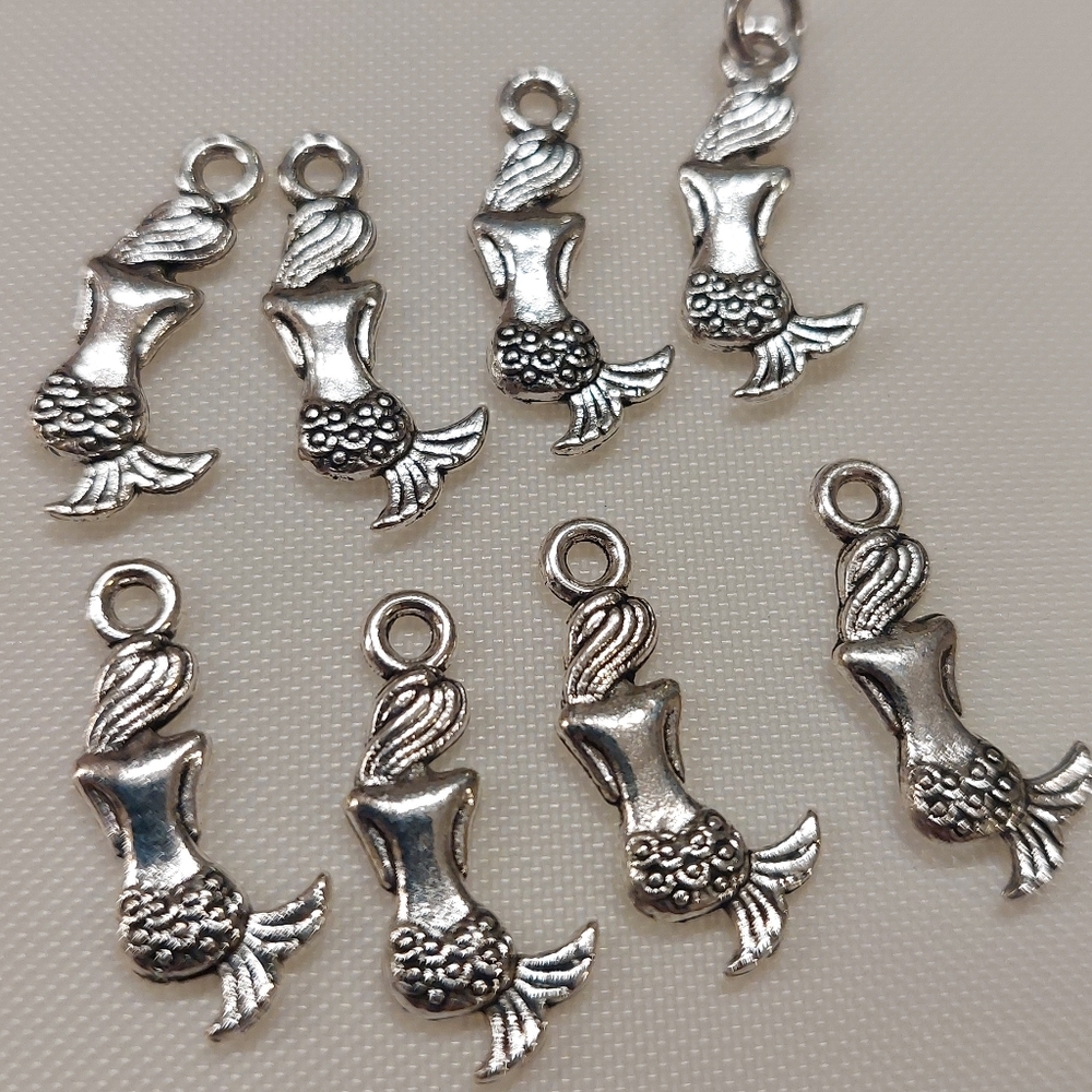 ALL Jewelry Making Supplies, mermaids,shells, mermaid hearts, 49 pcs. - Picture 2 of 9